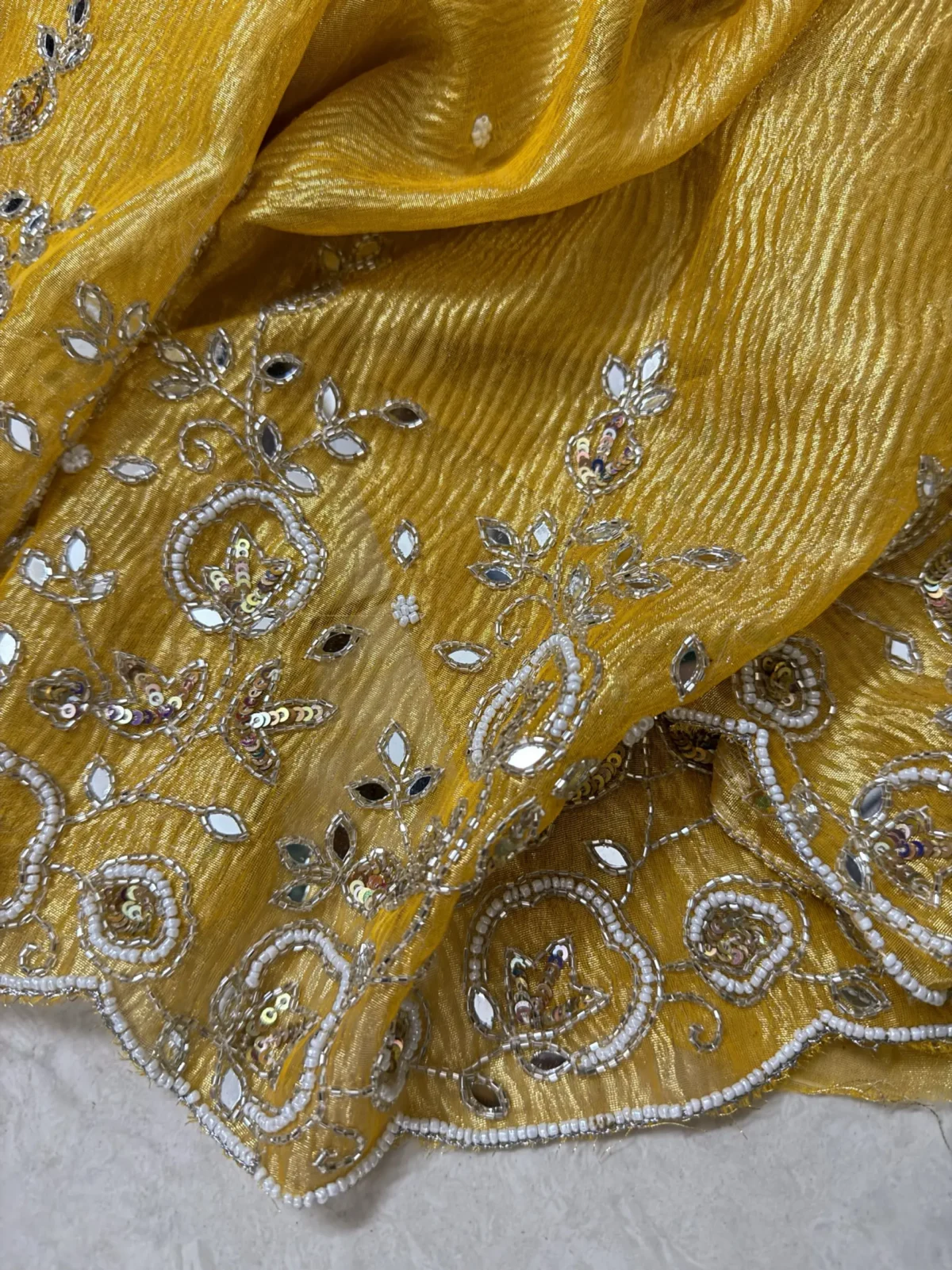 golden saree - Image 5