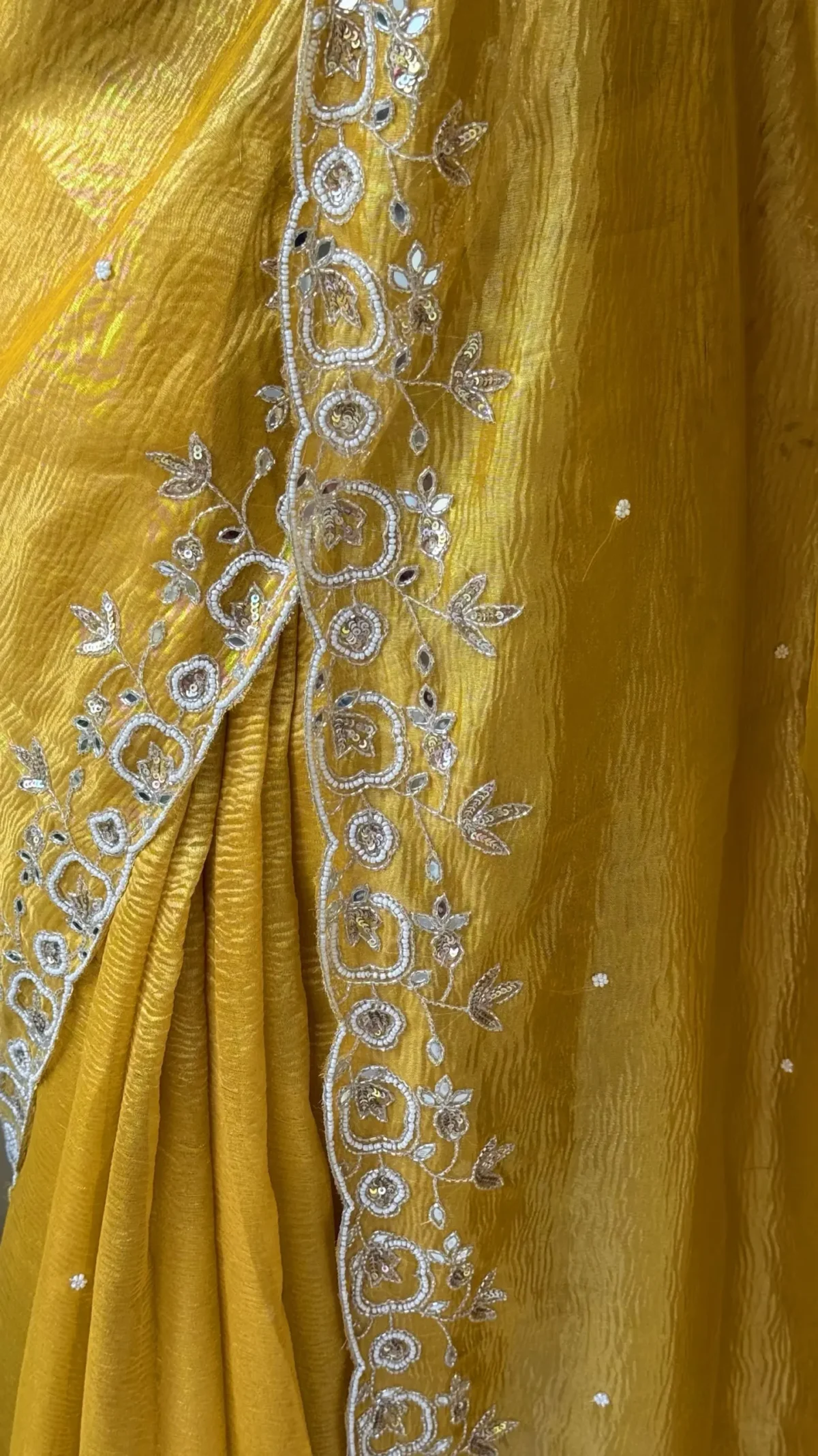 golden saree - Image 3