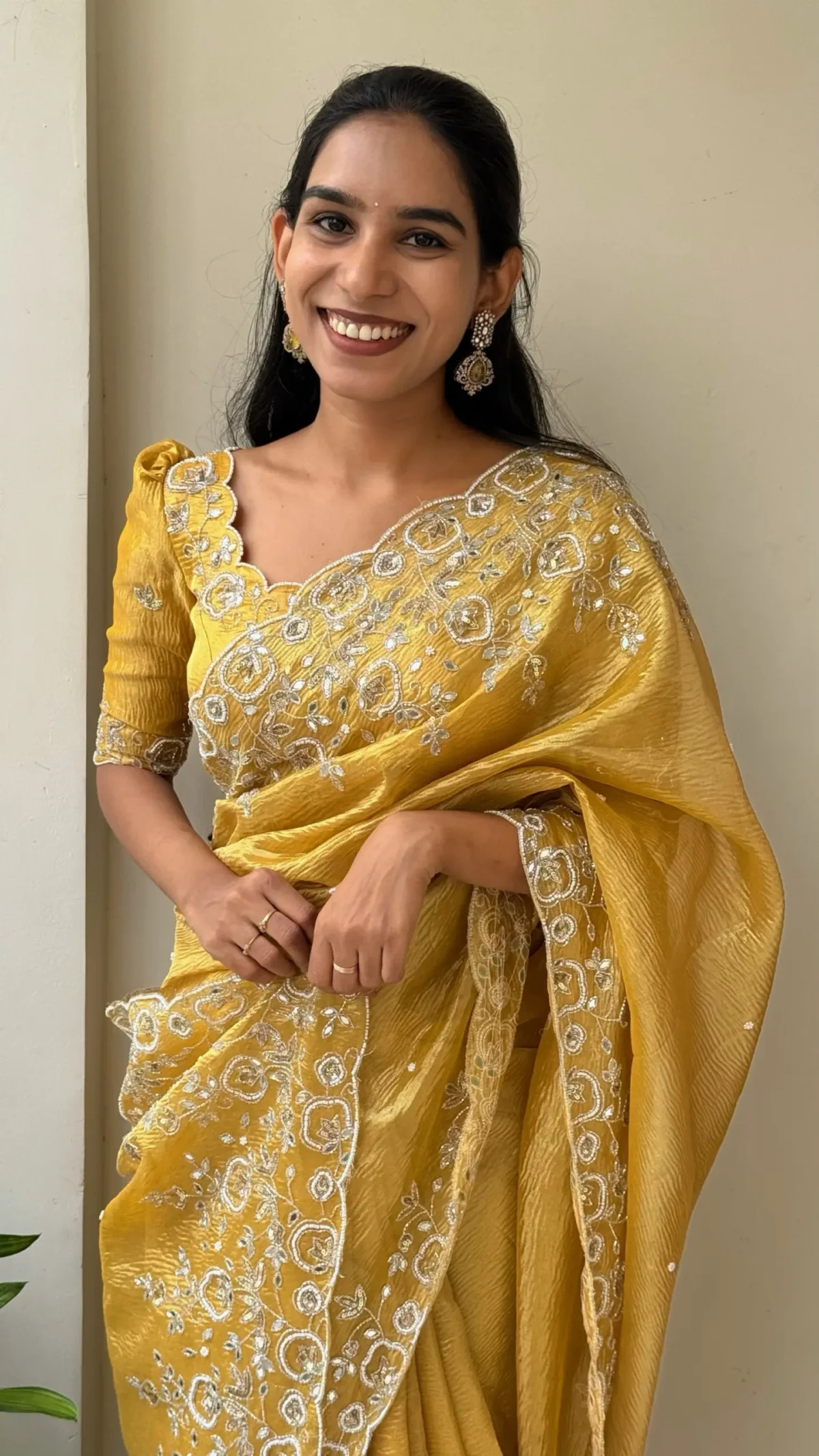 golden saree - Image 2