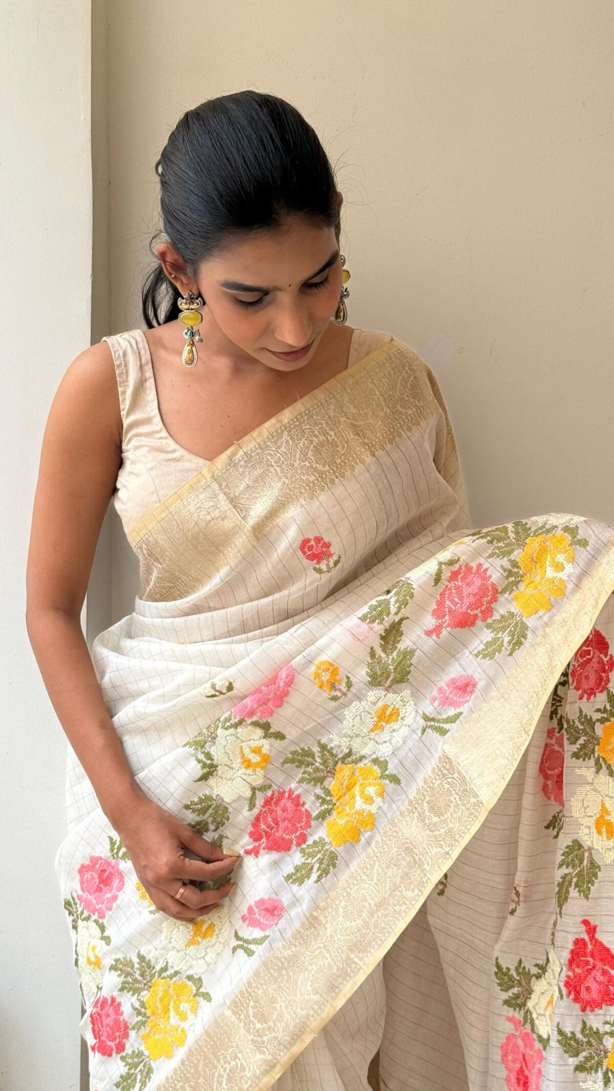 Handloom Tussar weaving with embroidery work - Image 3