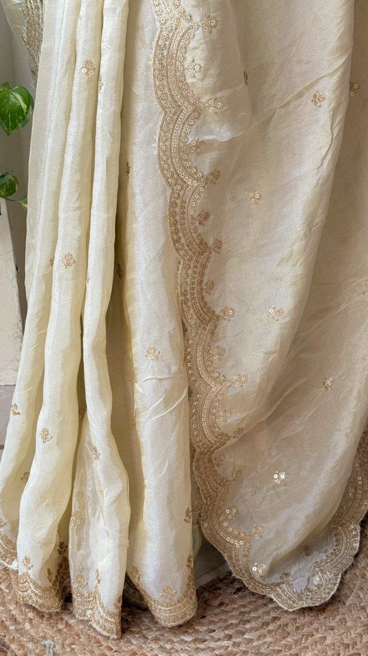 Tissue silk with embroidery work - Image 5