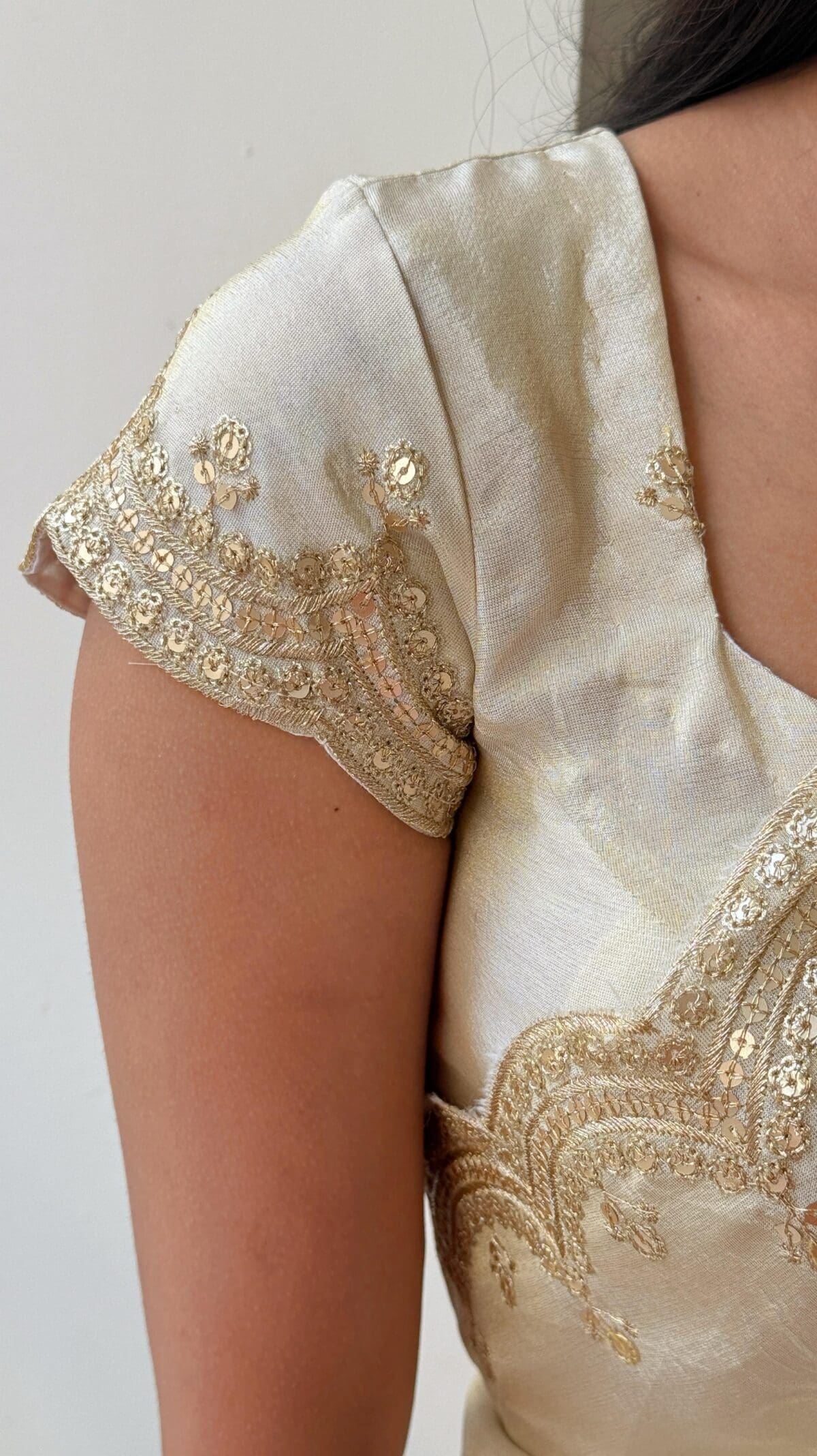 Tissue silk with embroidery work - Image 4